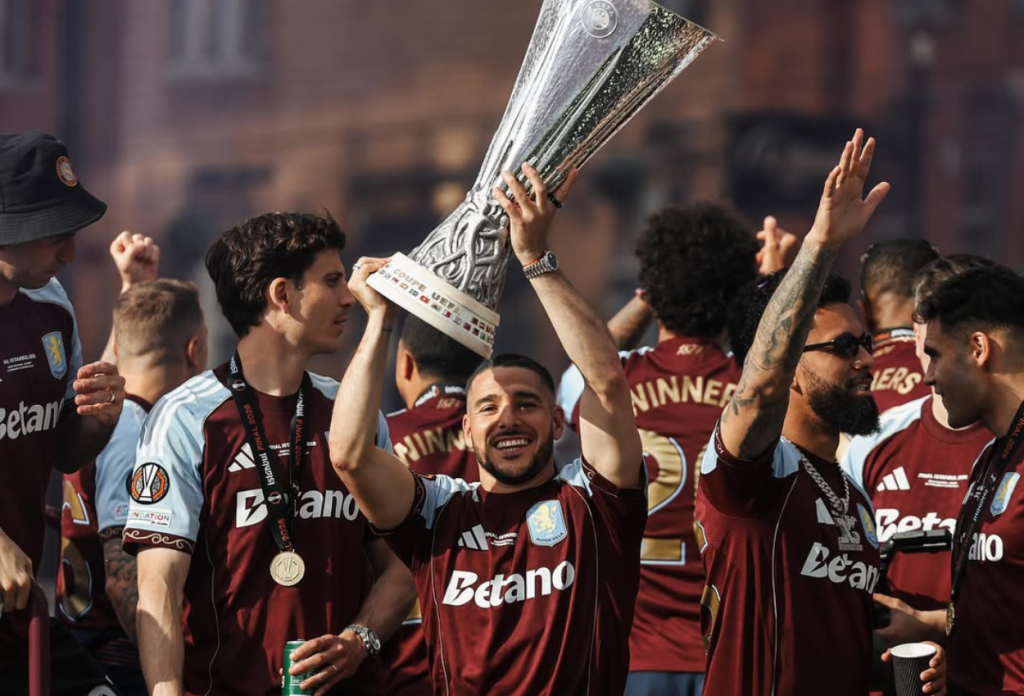 Freiburg vs Aston Villa 0-3: Aston Villa Angkat Trofi Liga Europa